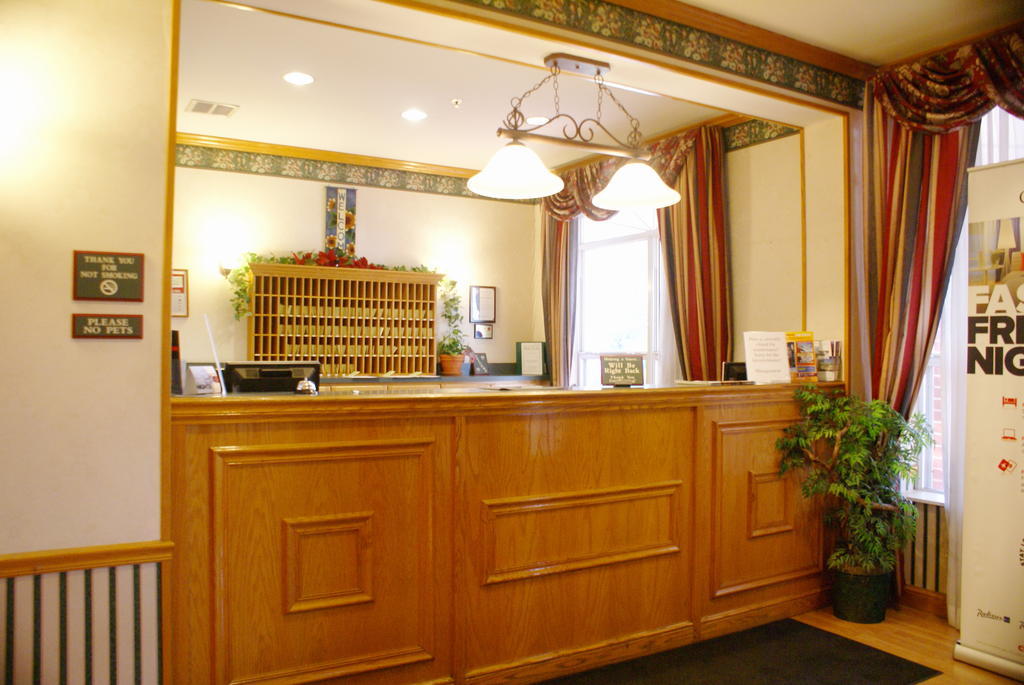 Lexington Inn & Suites Columbus-Polaris Экстерьер фото
